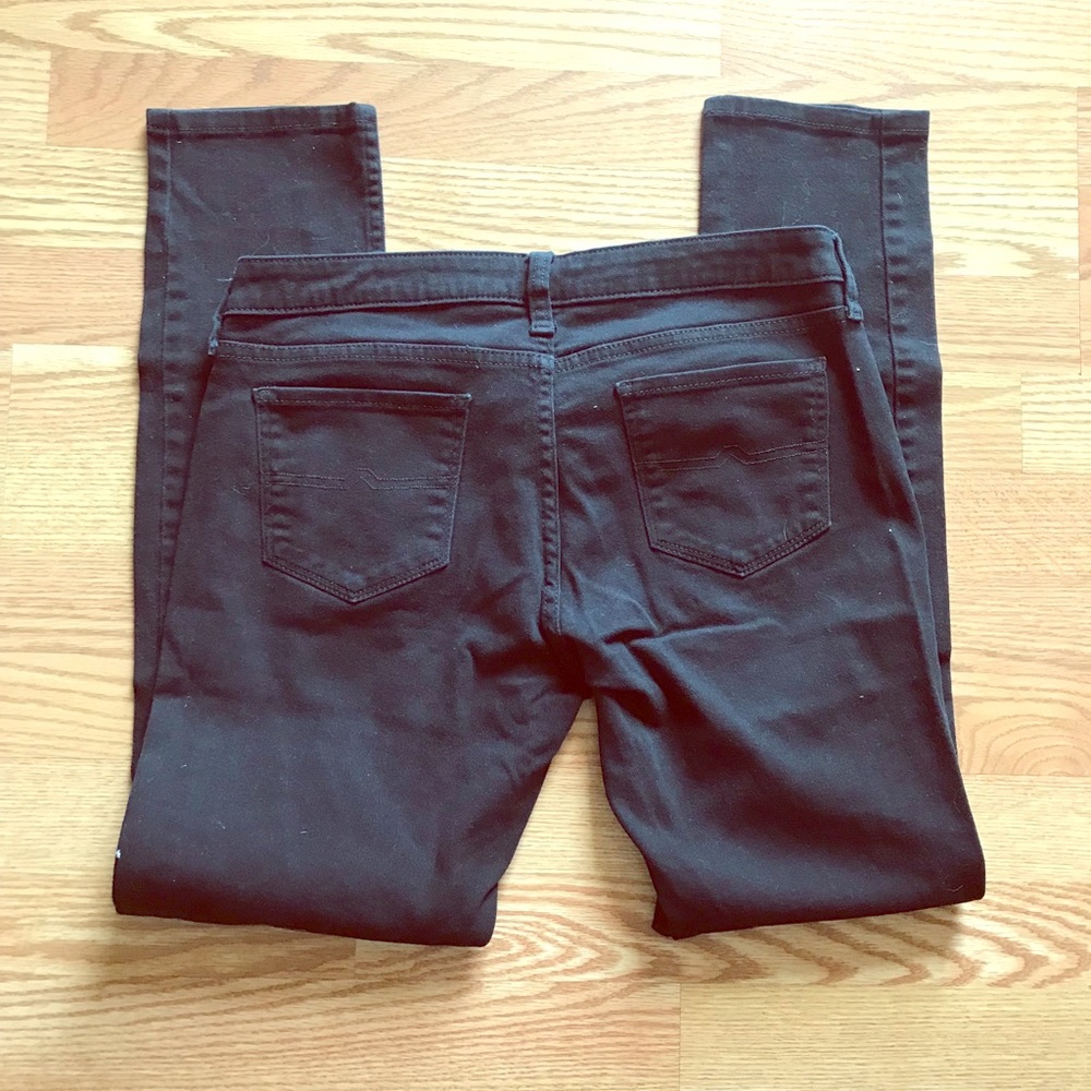 BLACK ARIZONA JEANS. SUPER SKINNY. SIZE 9
